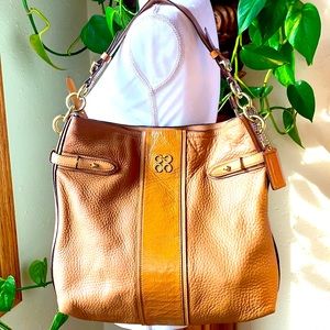 COACH - Colette Tan Pebbled Leather Hobo 🤩🤩🤩🤩🤩